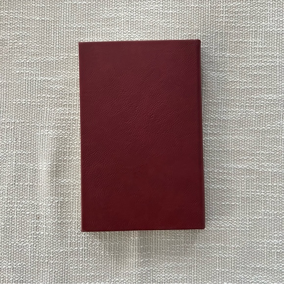 Custom Burgundy Notebook “Ines” - Picture 4 of 4